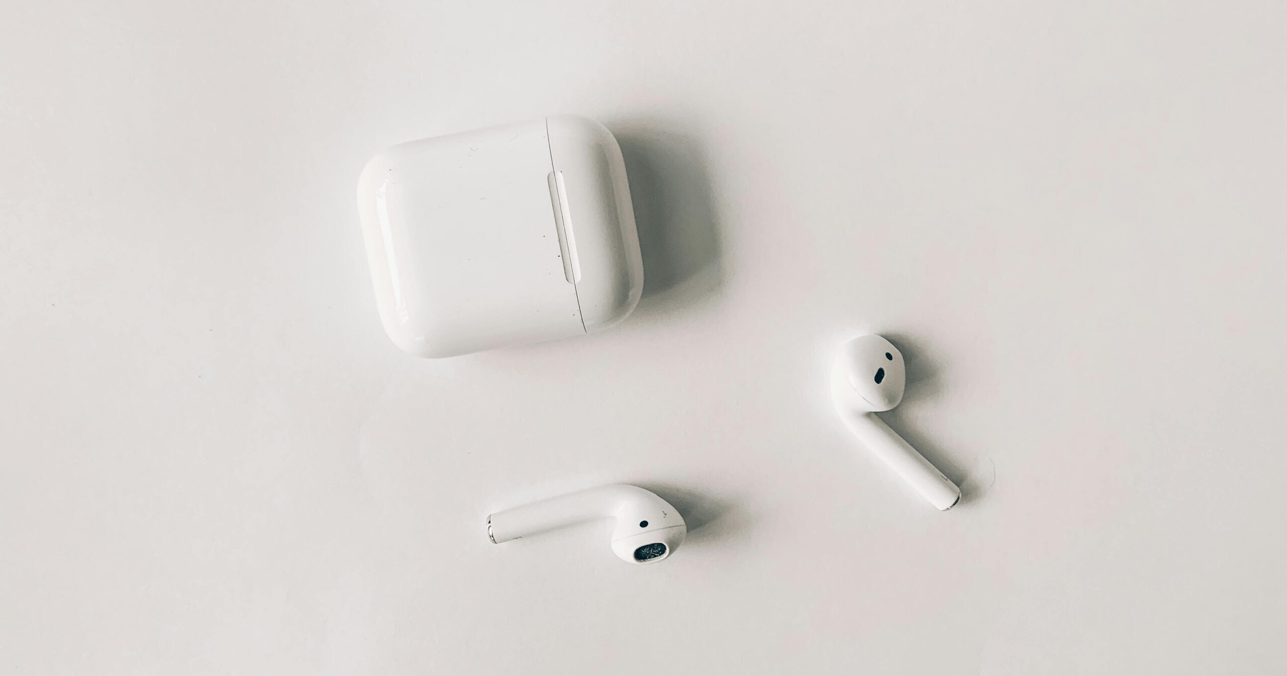 earbuds AirPods Pro